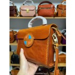 Handmade, thickened top-grain vegetable-tanned leather, heavily oiled waxed leather, hand-stitched tote bag